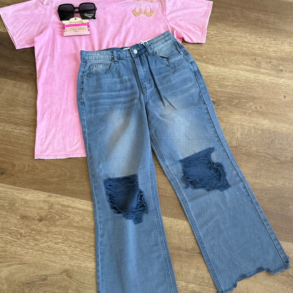 Zenana Outfitters Blue Ankle Cropped Jeans with Vintage Appeal